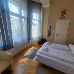 Treestyle Deluxe Bed & Breakfast Budapest